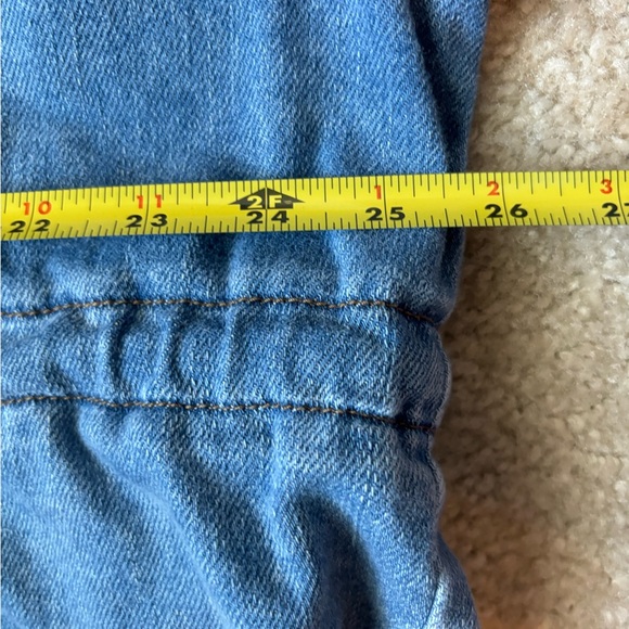 Maurices Denim Jacket Light Wash with Adjustable Waist & Raw Hem Size 2X - Picture 3 of 15